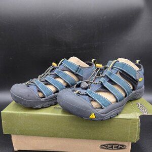 BNIB Keen Newport H2 Youth Sandals, US-5